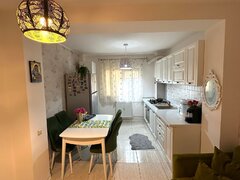 Rahova, et. 4/10, semidecomandat, constr. 1983, bloc stradal, 2 balcoane